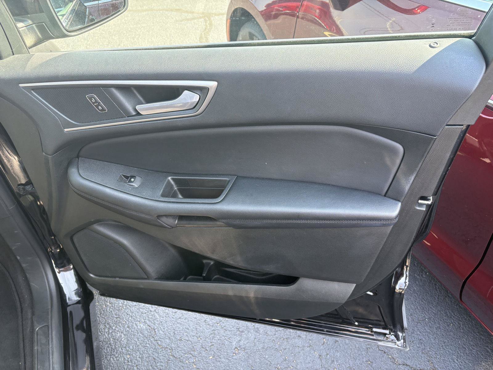 Used 2023 Ford Edge SEL w/ Convenience Package AWD/4WD image 19