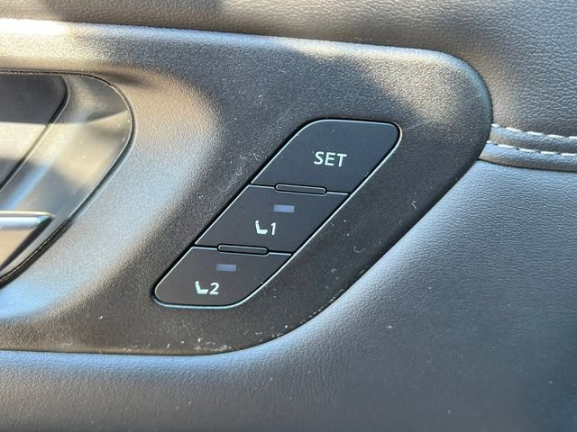 New 2026 Nissan Pathfinder Platinum image 18