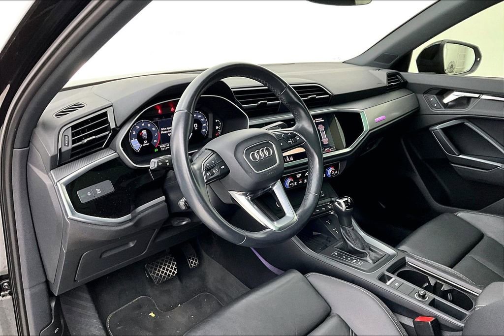 Used 2021 Audi Q3 2.0T Premium Plus w/ Premium Plus Package AWD/4WD image 15