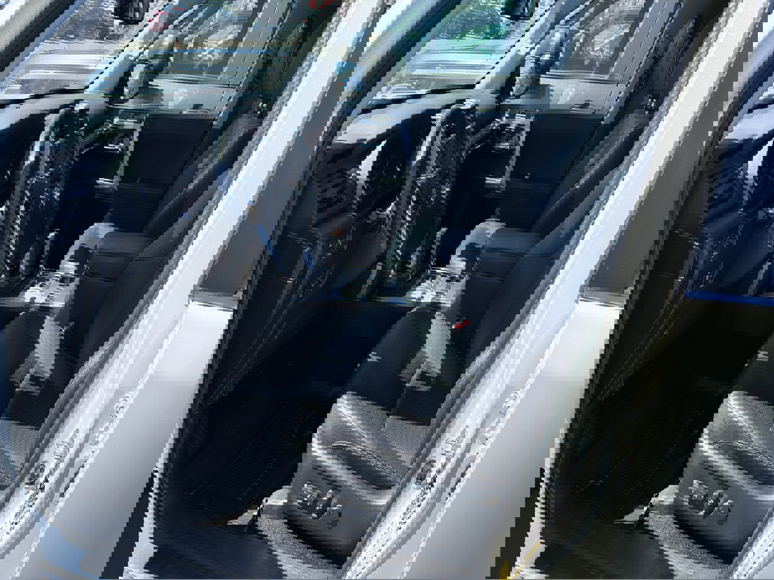 Certified 2023 Toyota 4Runner Limited AWD/4WD image 3