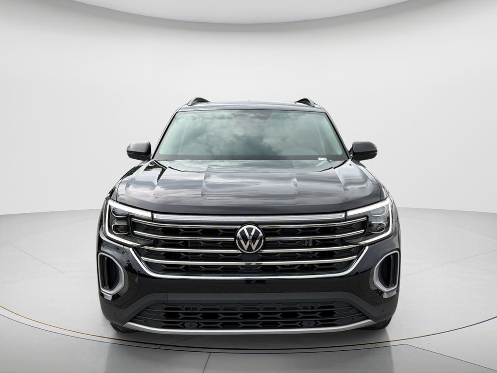 New 2026 Volkswagen Atlas SE FWD image 2