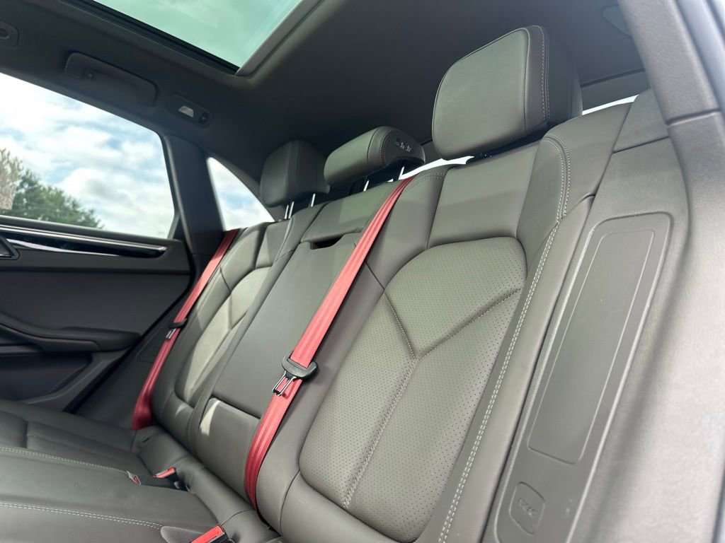 Used 2023 Porsche Macan AWD/4WD image 20