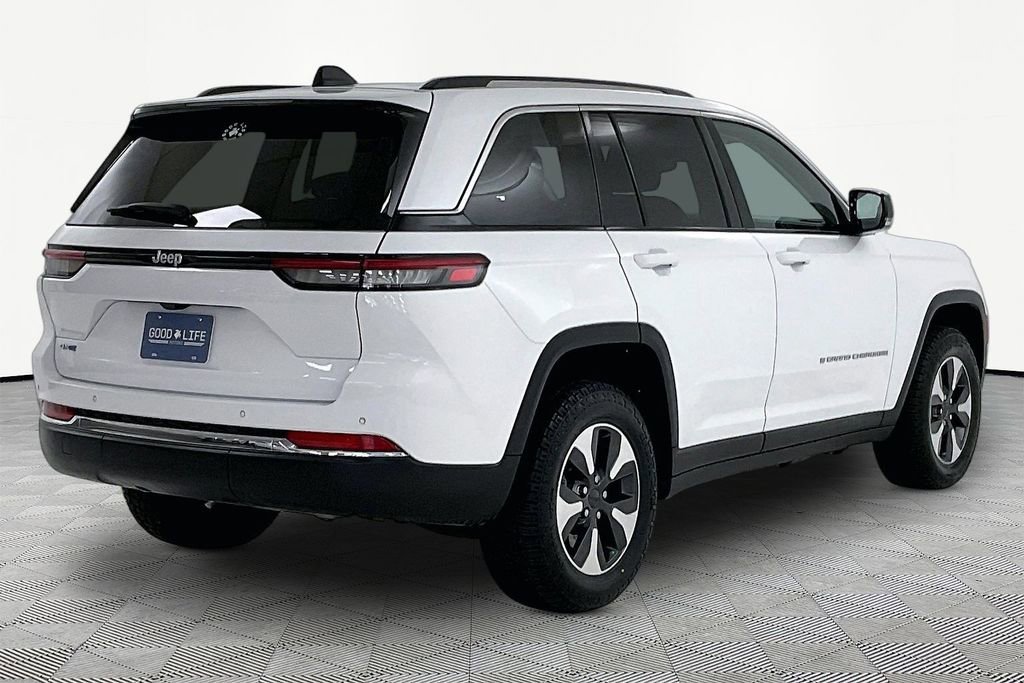 Used 2023 Jeep Grand Cherokee 4WD 4xe image 6