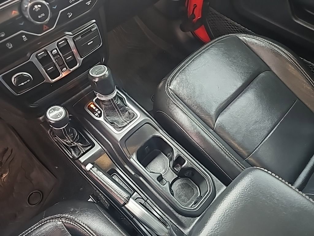 Used 2020 Jeep Wrangler Unlimited Sahara image 18