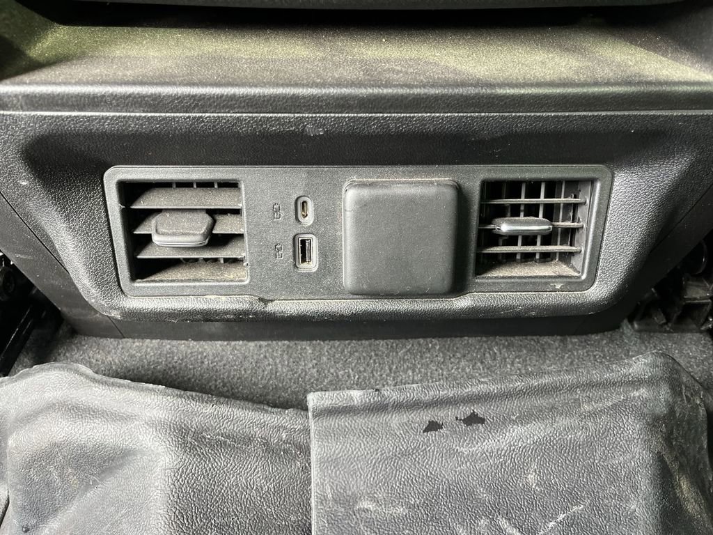 Used 2022 Chevrolet Silverado 1500 LT image 20