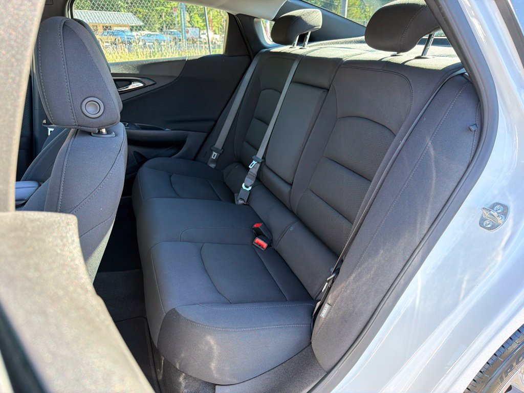 Used 2025 Chevrolet Malibu LT FWD image 19