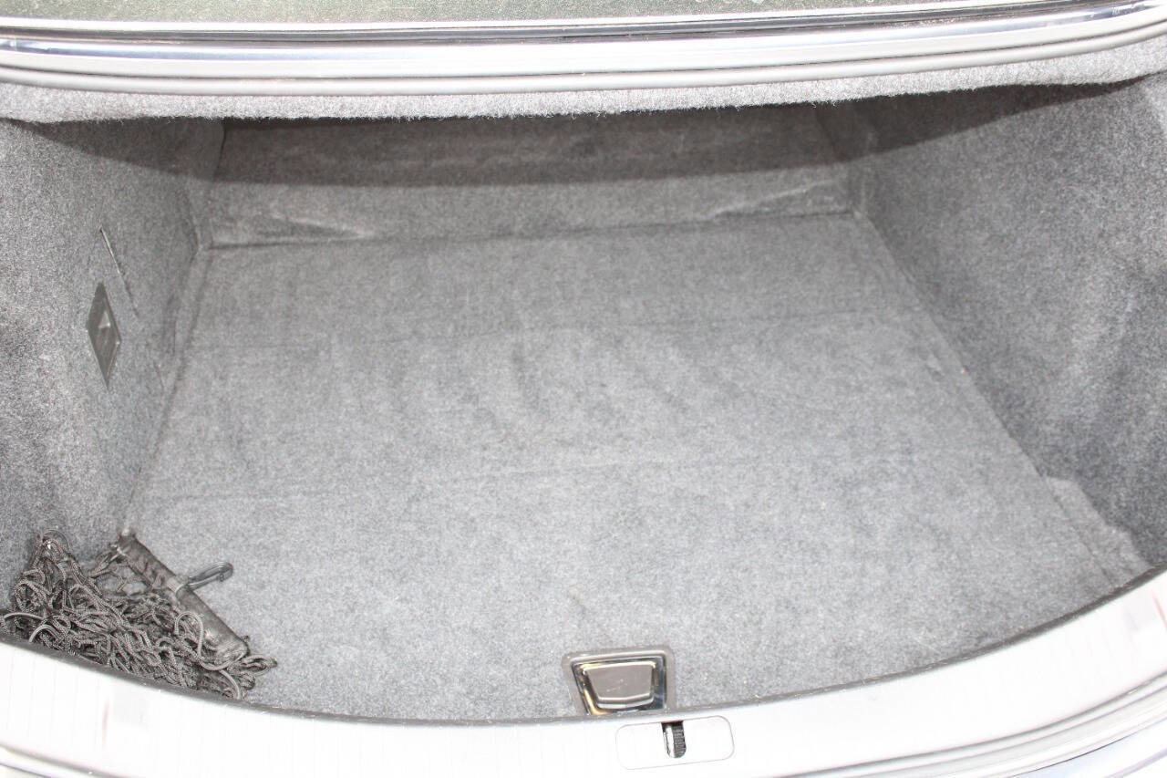 Used 2013 Cadillac XTS Platinum image 26