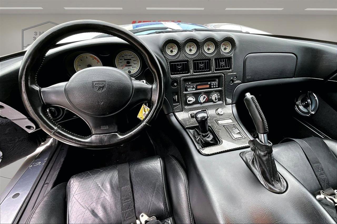 Used 1999 Dodge Viper GTS RWD image 8