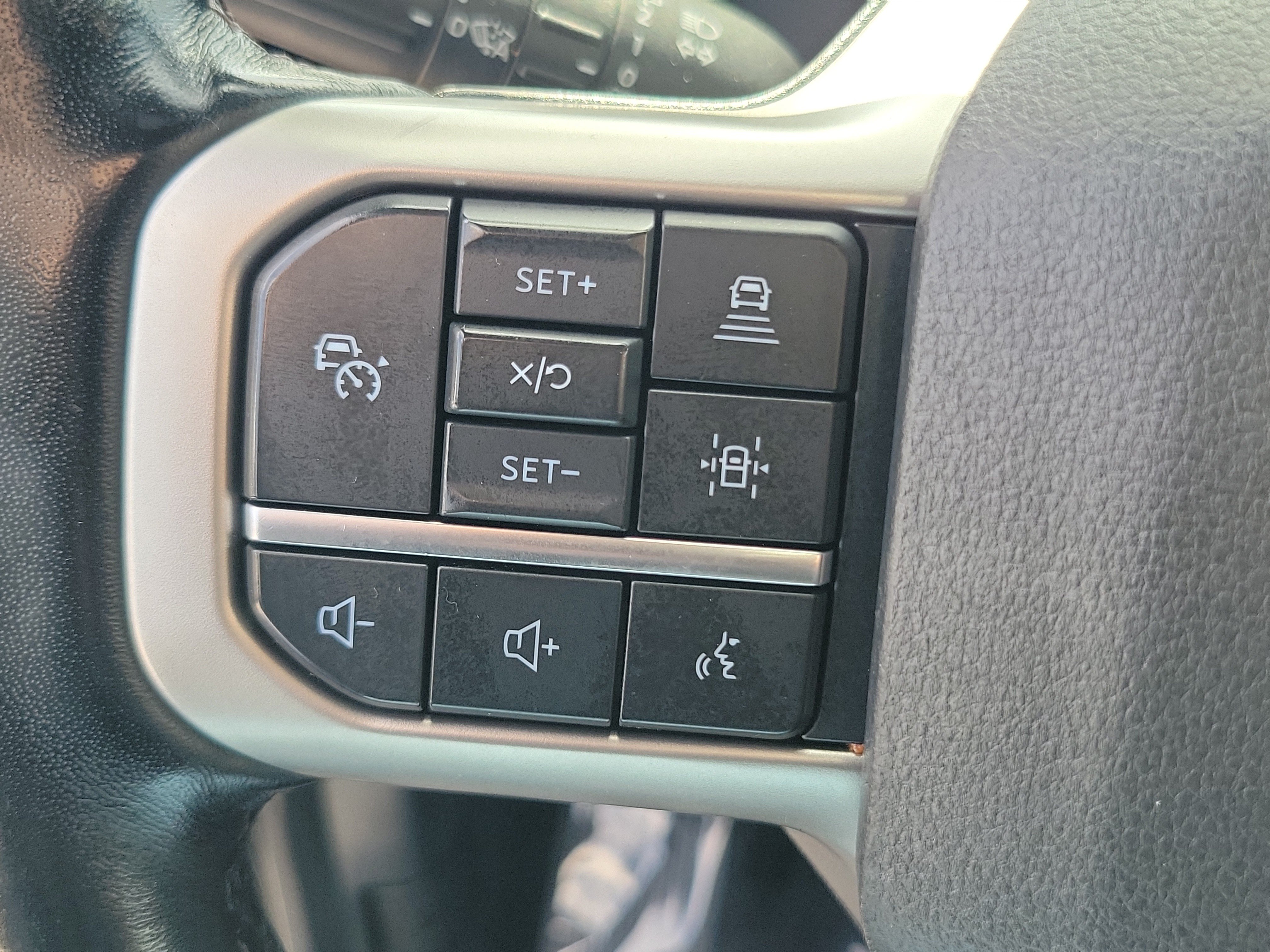 Used 2023 Ford Expedition Max Limited AWD/4WD image 23