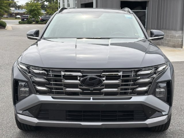 Certified 2025 Hyundai Tucson Limited AWD/4WD image 16