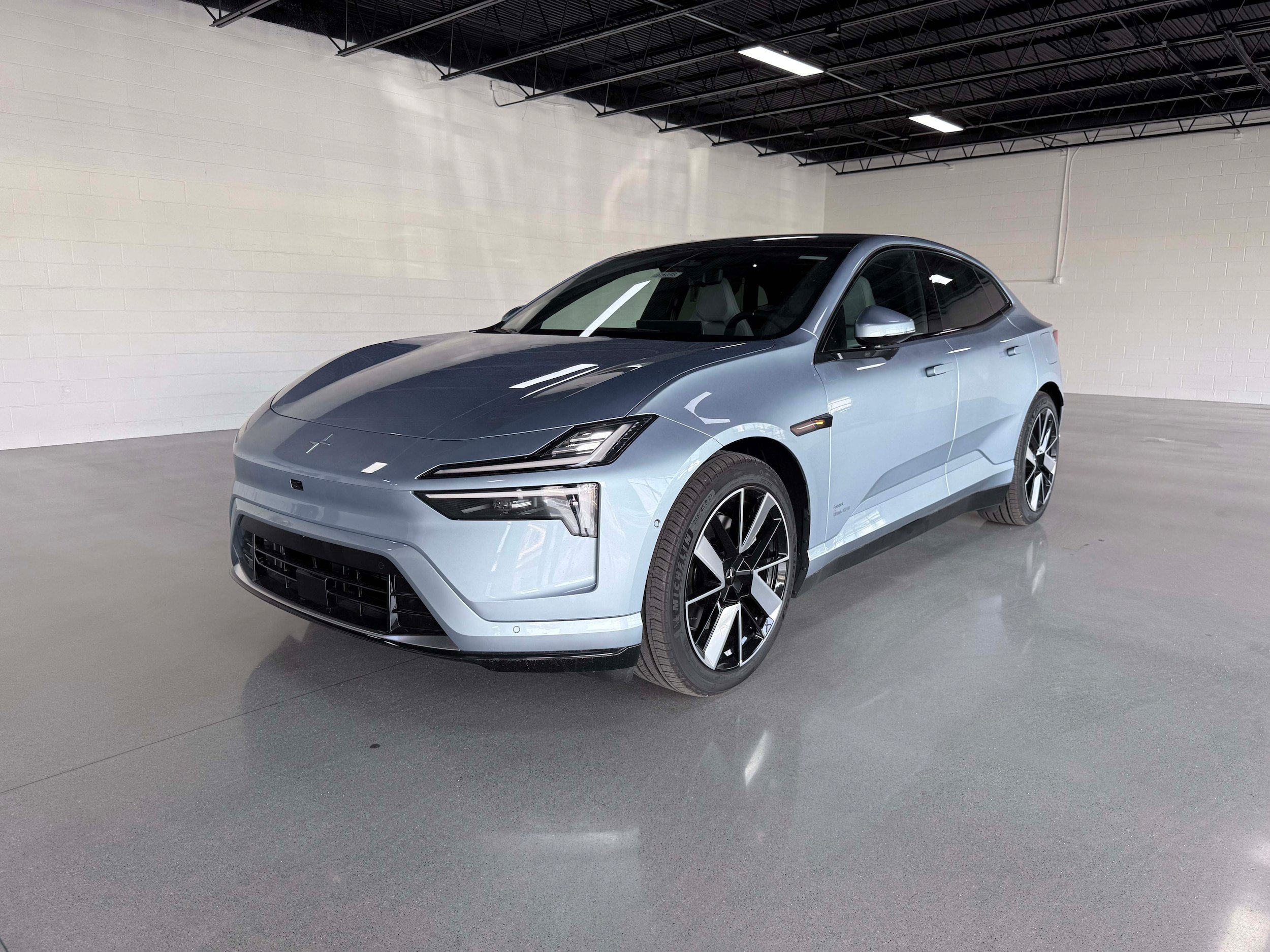 New 2026 Polestar Polestar 4 AWD/4WD image 2