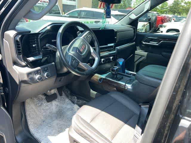 Used 2024 GMC Sierra 1500 Elevation w/ LPO, Elevation Black Package AWD/4WD image 16