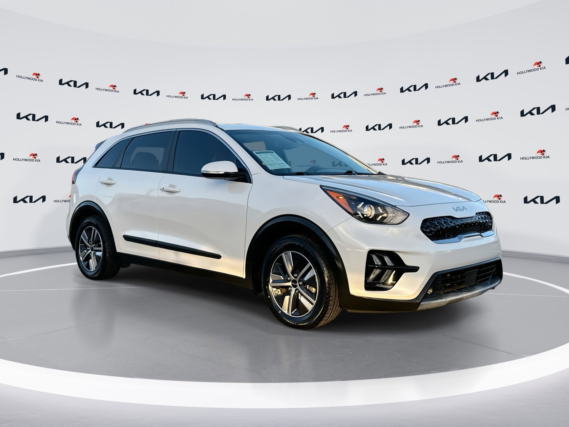 Certified 2022 Kia Niro EX Premium image 1
