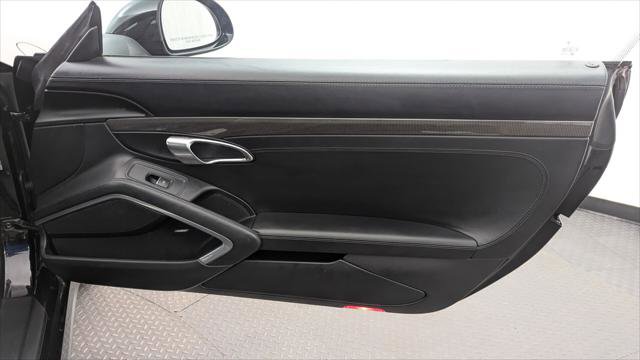 Used 2015 Porsche 911 Turbo w/ Sport Chrono Package AWD/4WD image 19