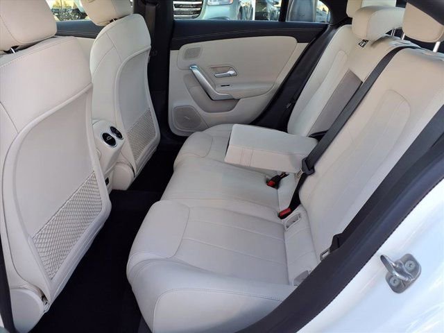 Used 2025 Mercedes-Benz CLA 250 image 18