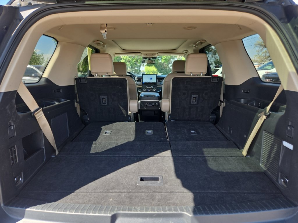 Used 2024 Ford Expedition Limited AWD/4WD image 22