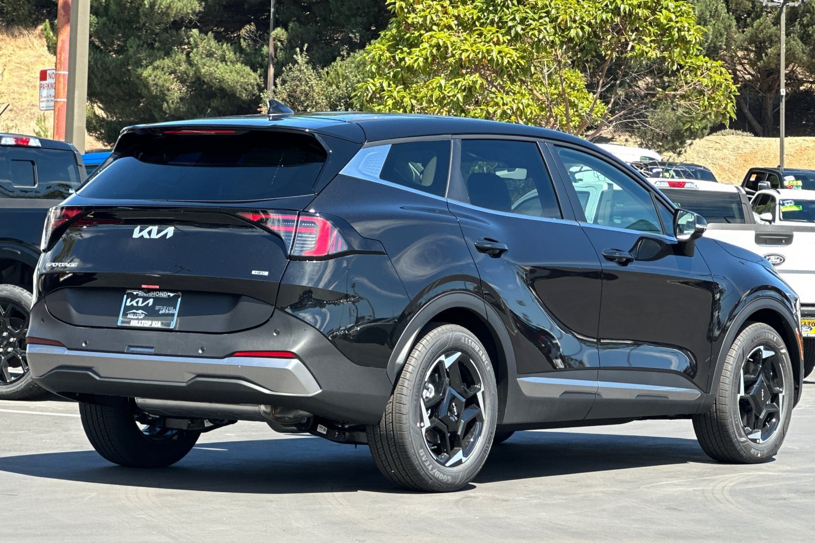 New 2027 Kia Sportage EX FWD image 4