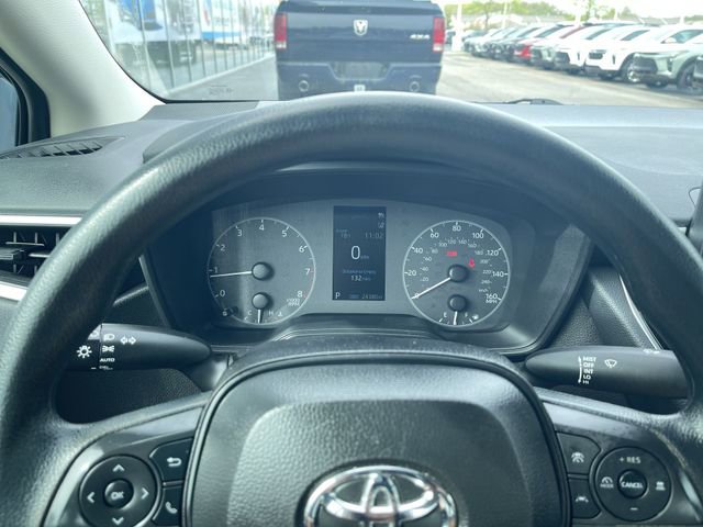 Used 2025 Toyota Corolla LE FWD image 12