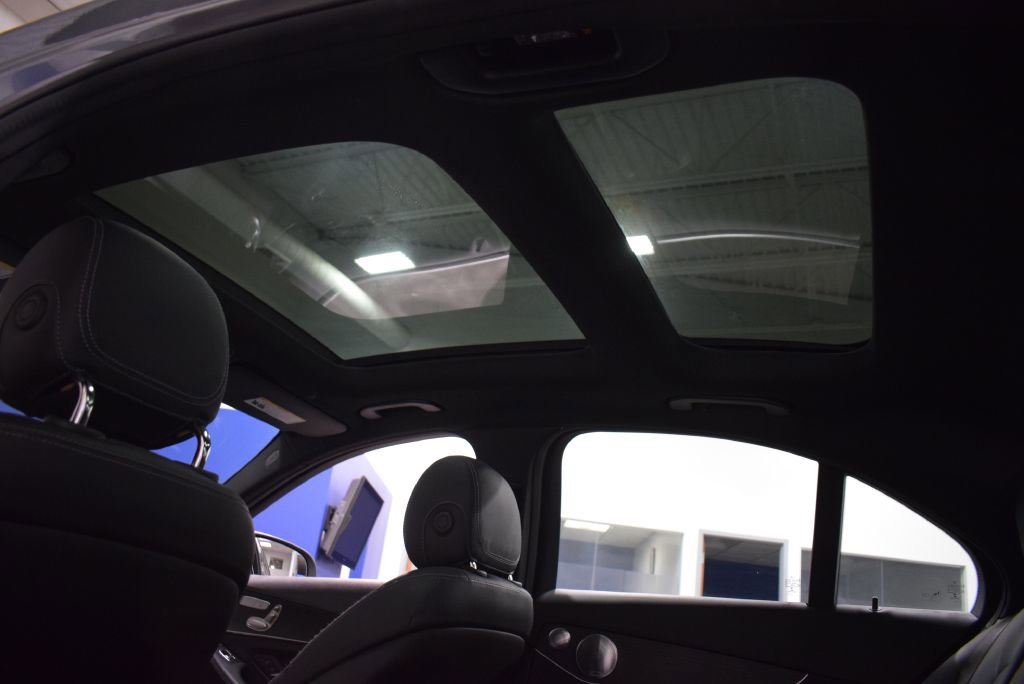 Used 2021 Mercedes-Benz C 300 4MATIC Sedan w/ Driver Assistance Package image 38