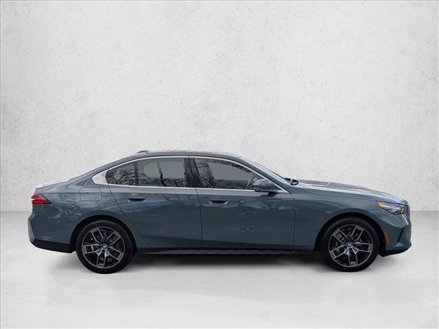 Certified 2026 BMW 530i xDrive AWD/4WD image 4
