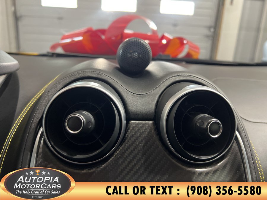 Used 2017 McLaren 570S RWD image 22