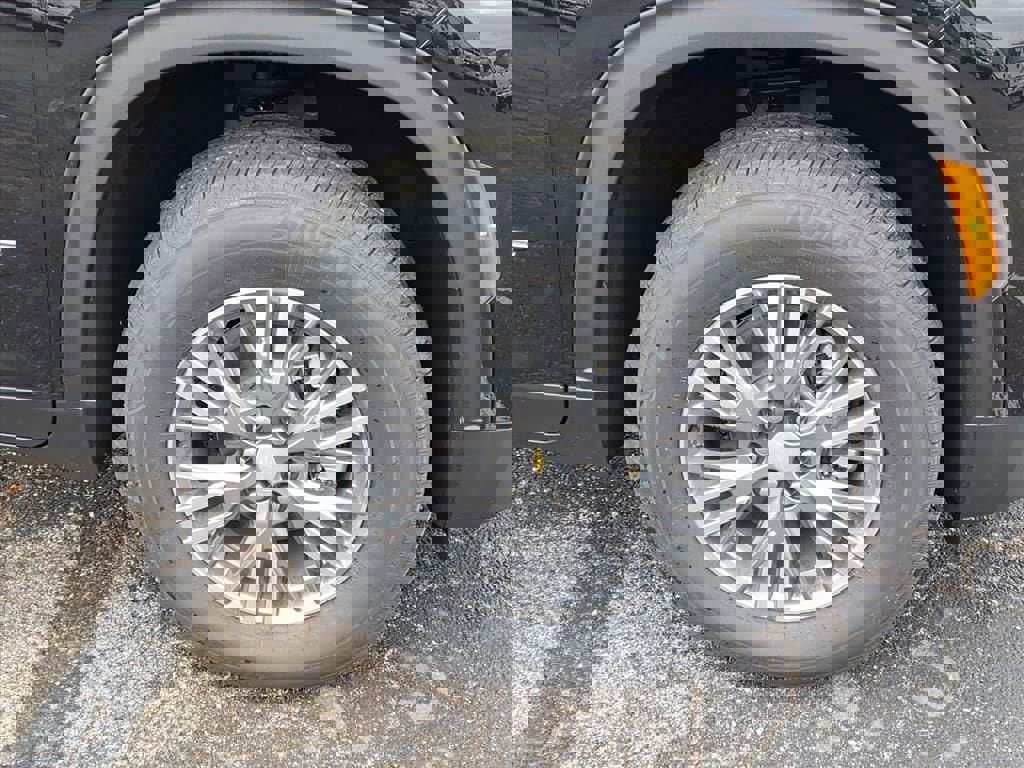 New 2026 Chevrolet Traverse LT w/ Driver Confidence Package image 4