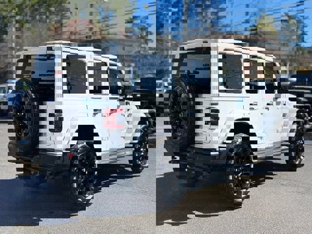 Used 2021 Jeep Wrangler Unlimited Sahara w/ Cold Weather Group image 6