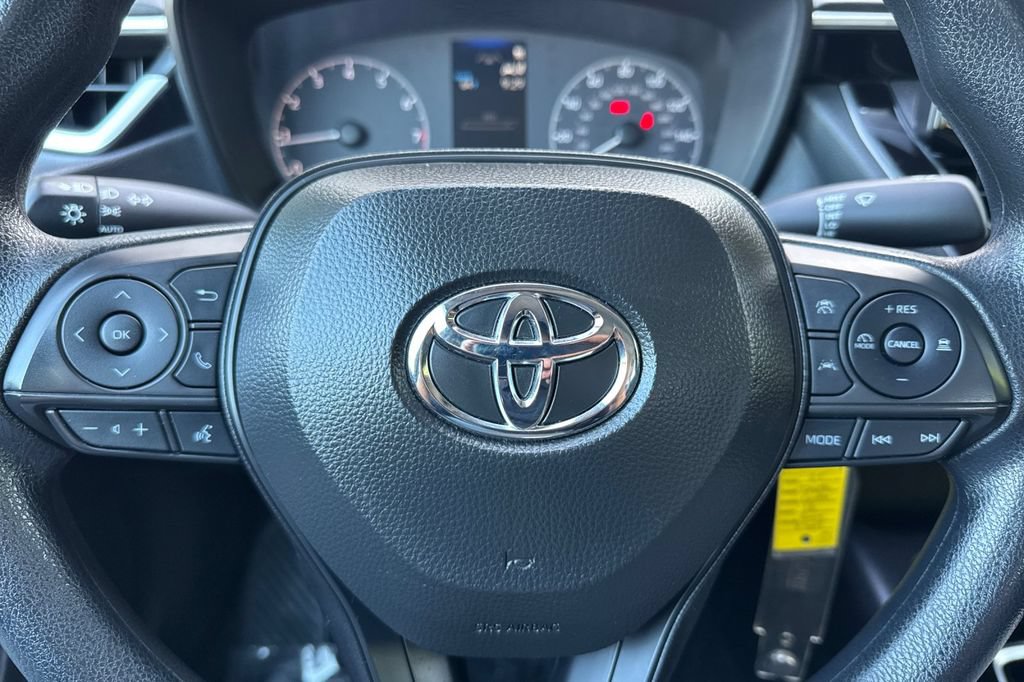 Certified 2025 Toyota Corolla LE FWD image 20
