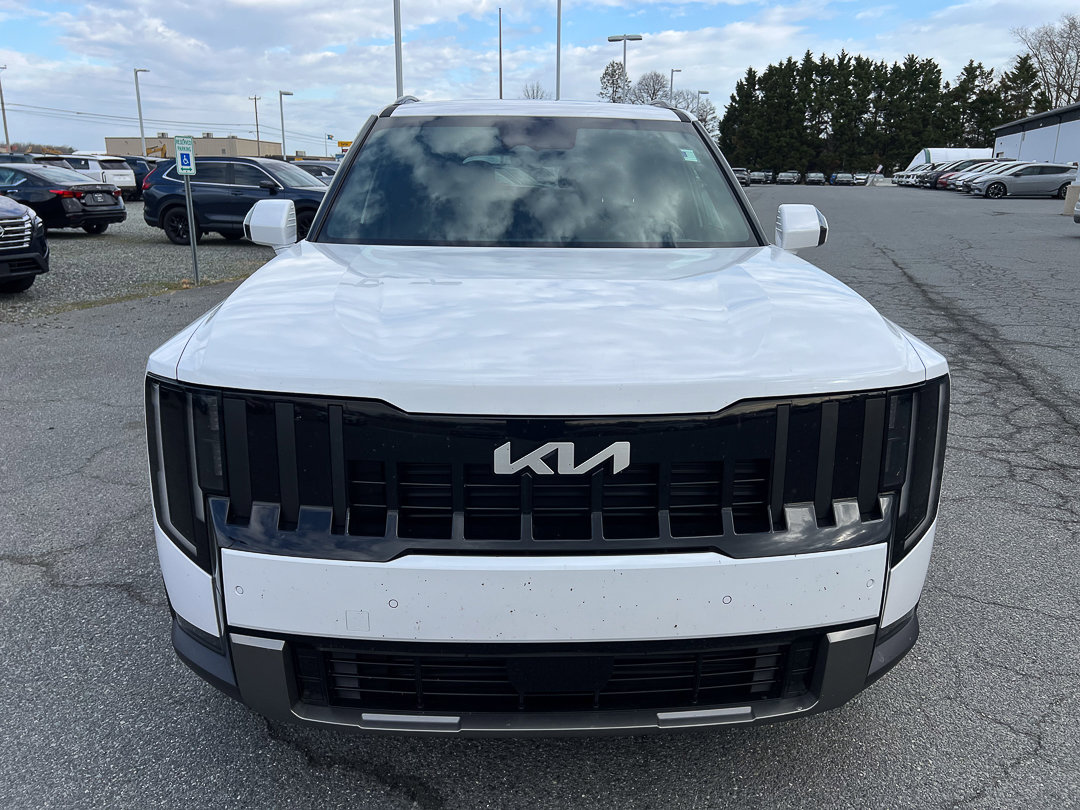 Used 2027 Kia Telluride S image 16
