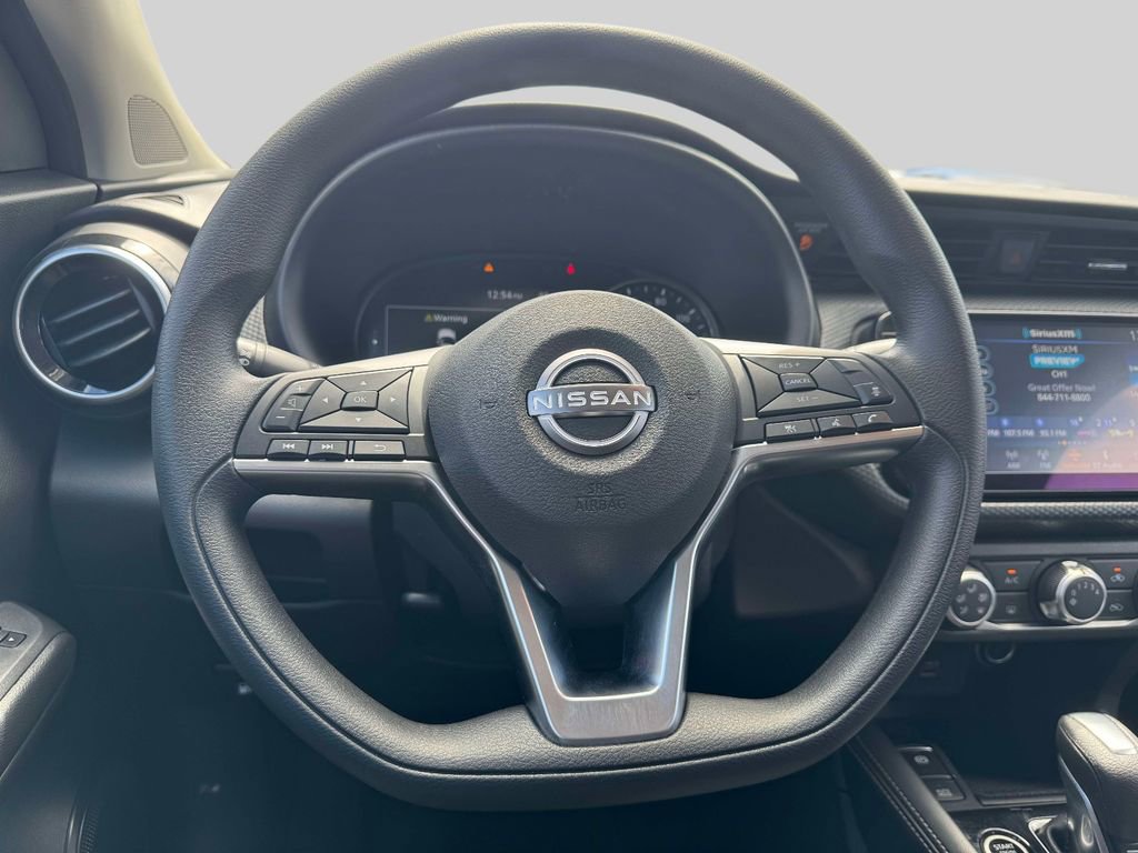 Used 2023 Nissan Kicks SV image 13