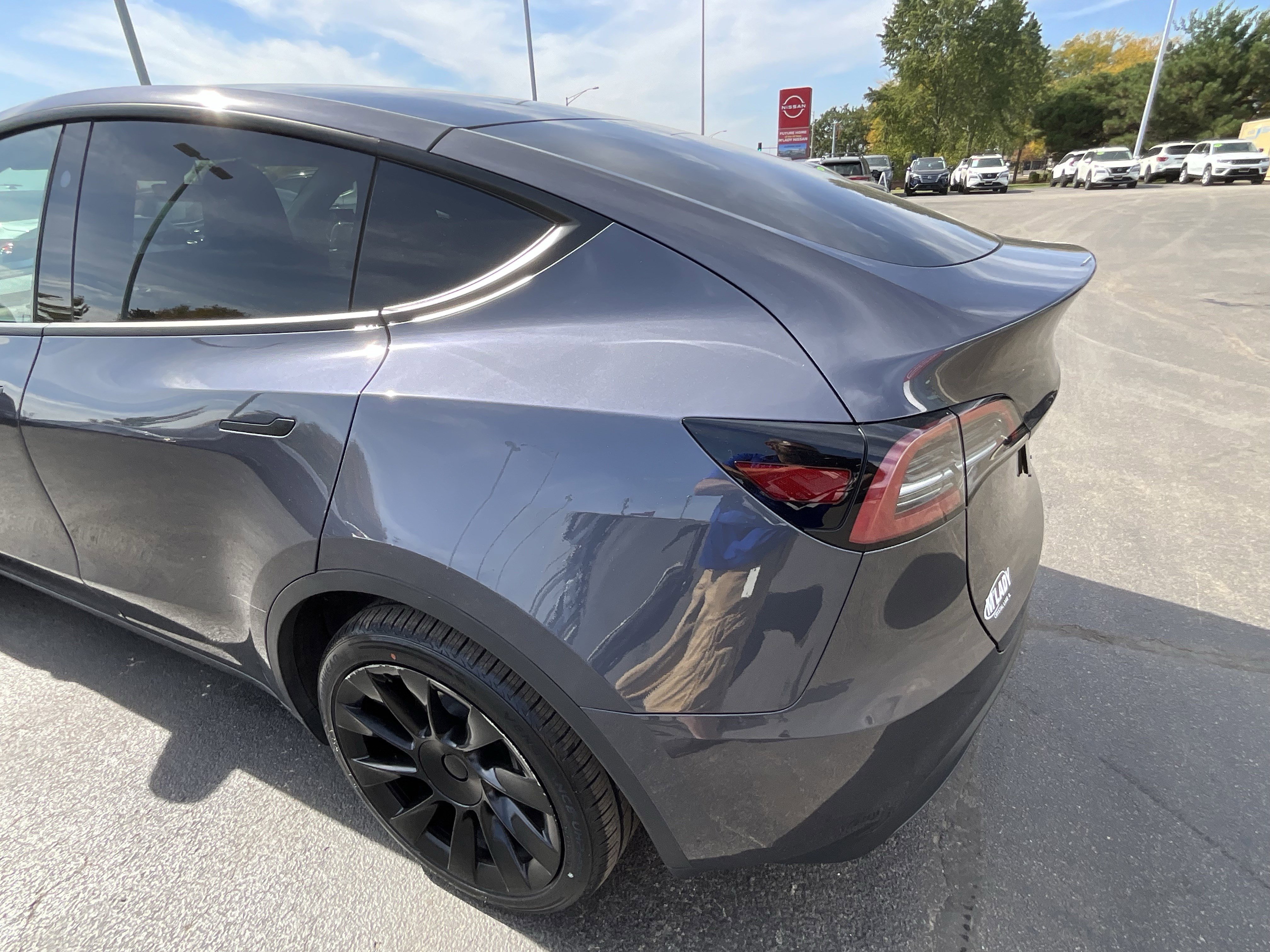 Used 2023 Tesla Model Y Long Range image 16