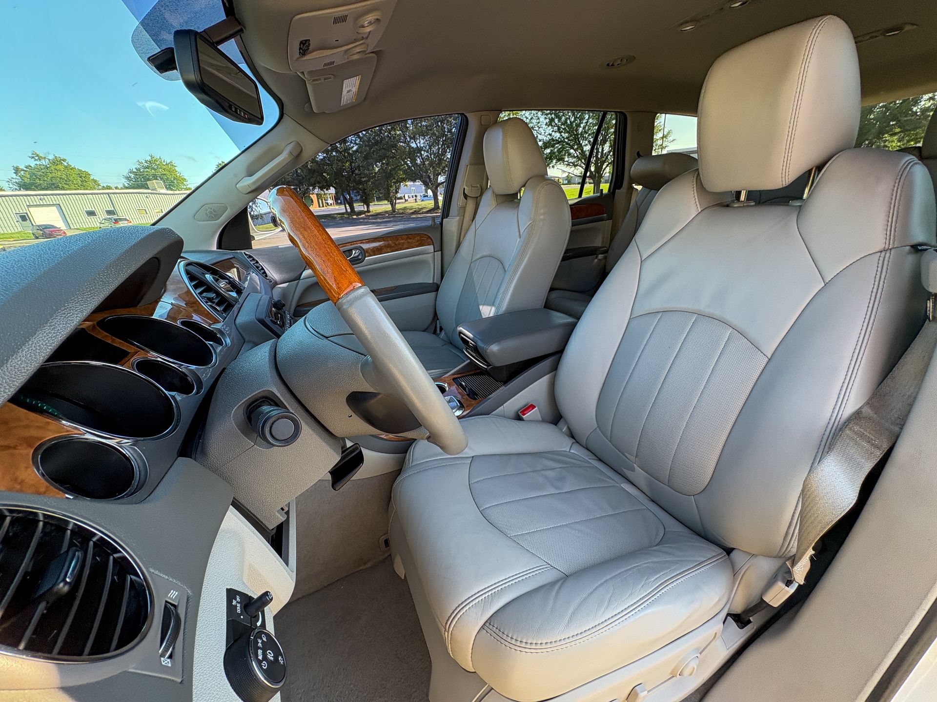 Used 2012 Buick Enclave Leather FWD image 22
