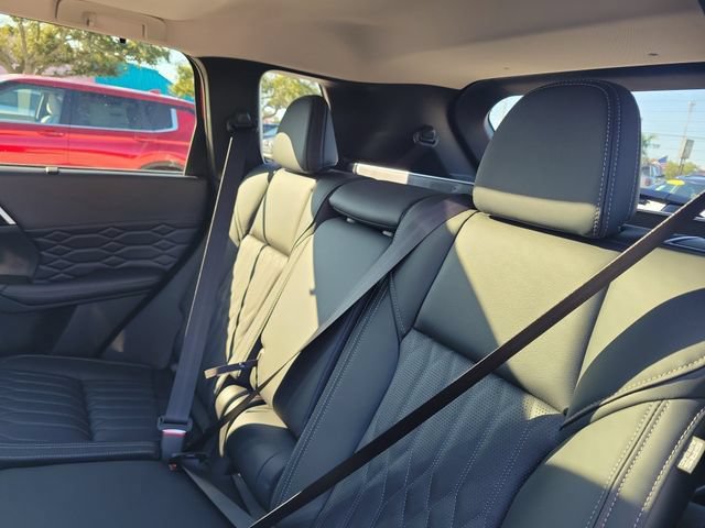 New 2026 Mitsubishi Outlander SEL FWD image 13
