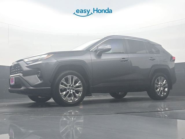 Used 2022 Toyota RAV4 XLE Premium FWD image 30