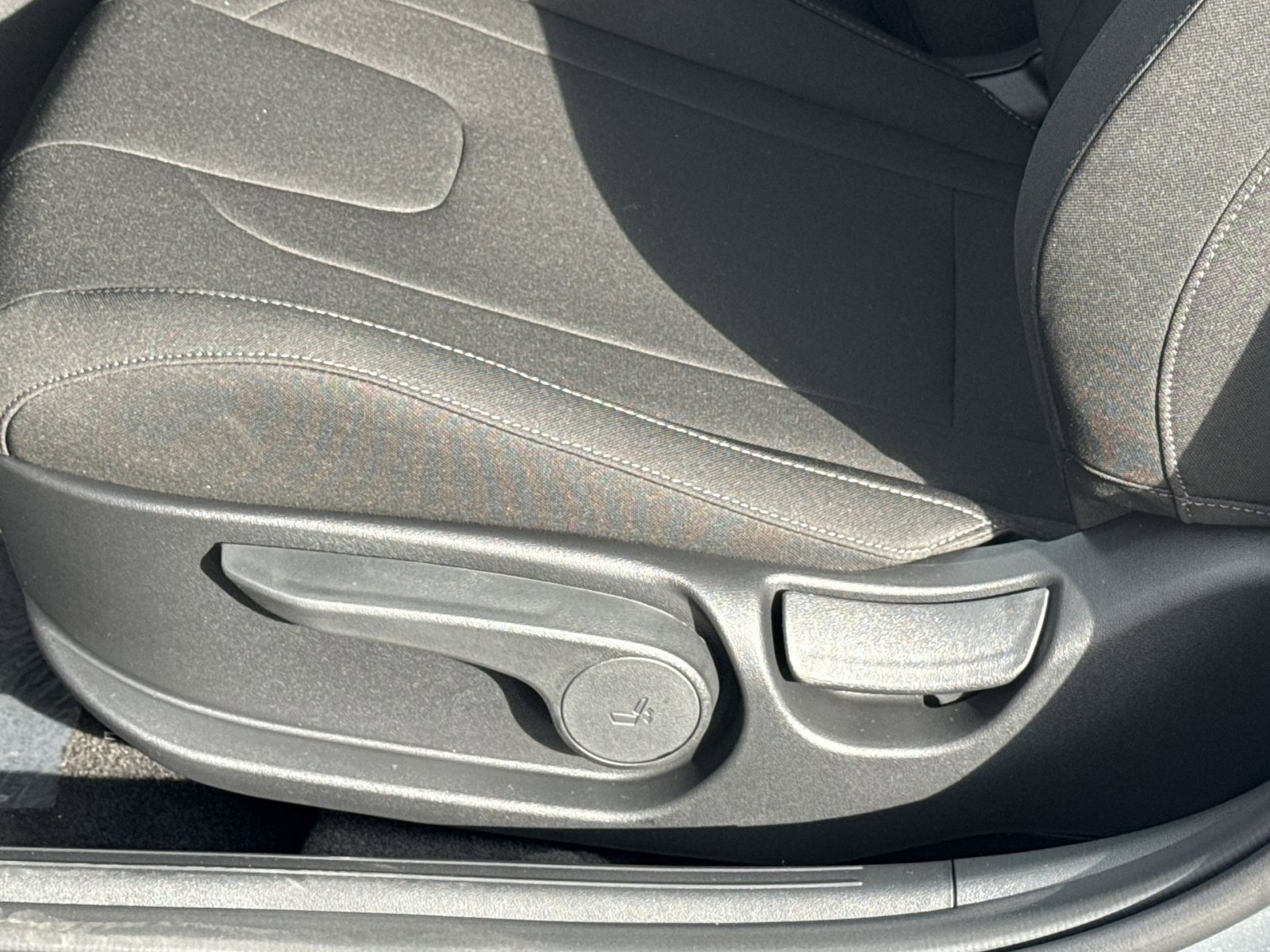 New 2026 Hyundai Elantra SEL Sport image 14