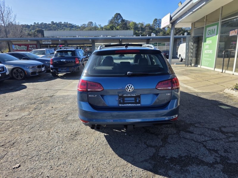 Used 2015 Volkswagen Golf SEL image 5