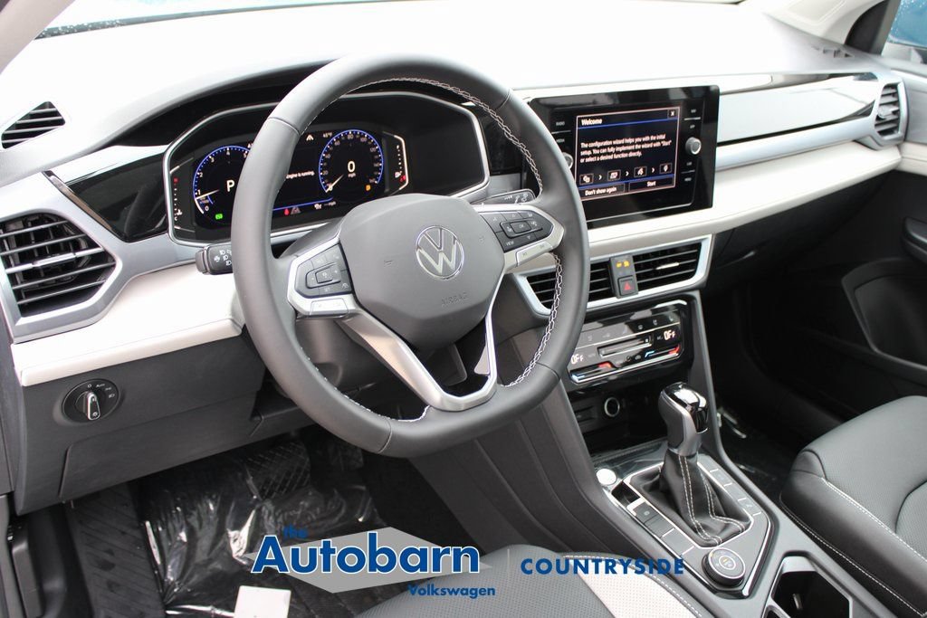 New 2026 Volkswagen Taos SEL AWD/4WD image 8