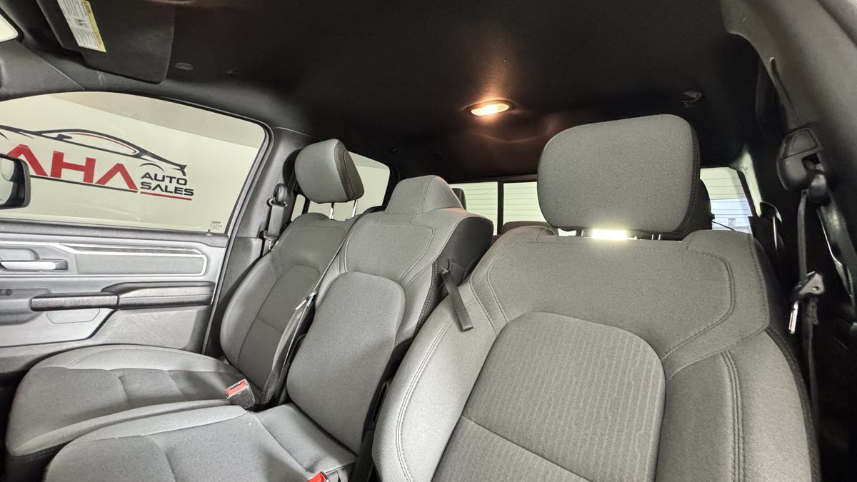 Used 2022 RAM 1500 Big Horn AWD/4WD image 14