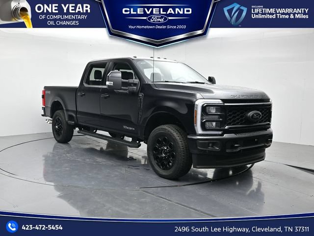 New 2026 Ford F250 Lariat w/ Black Appearance Package