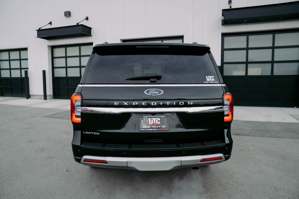Used 2023 Ford Expedition Limited image 7