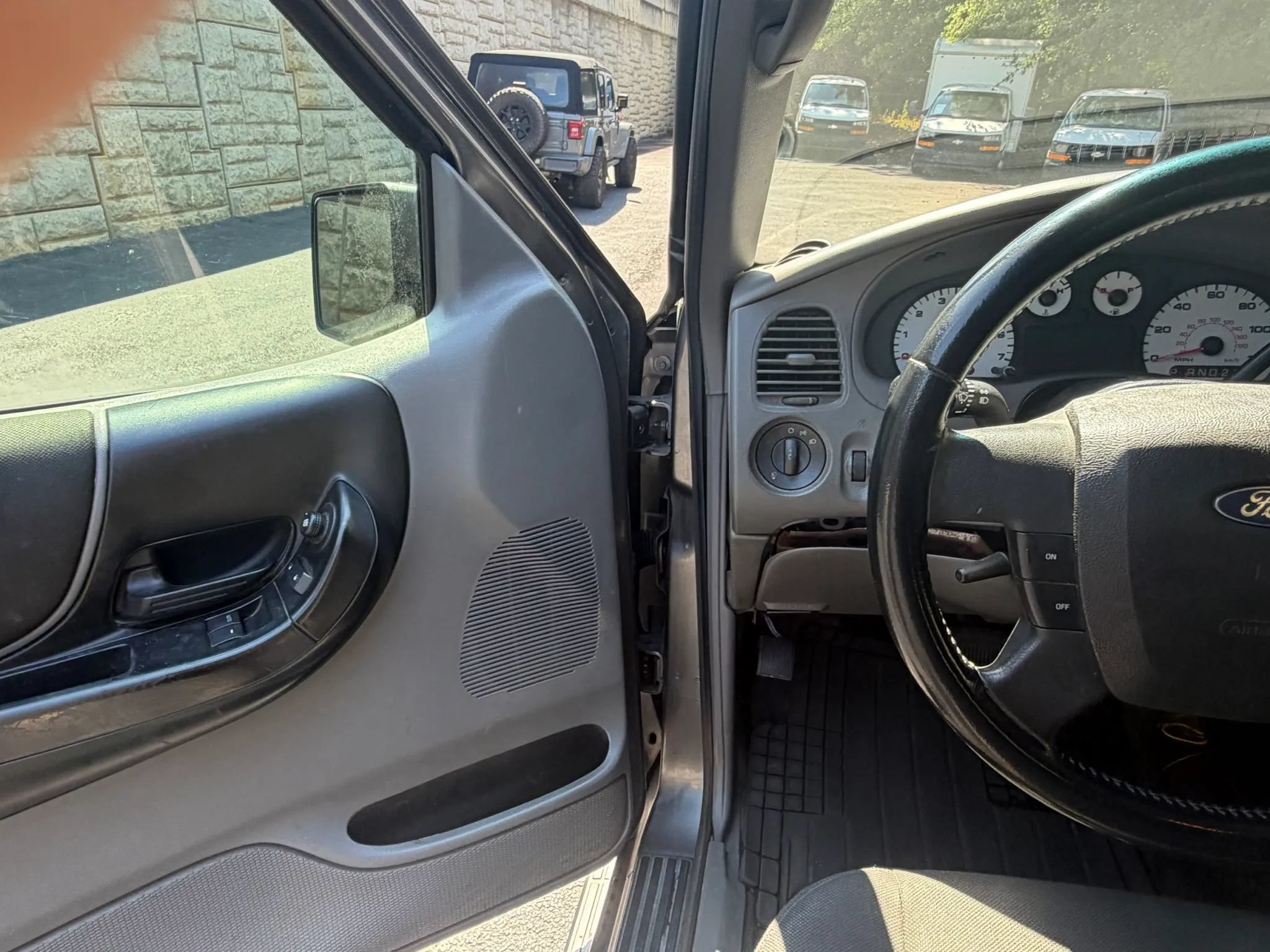 Used 2011 Ford Ranger Sport RWD image 18