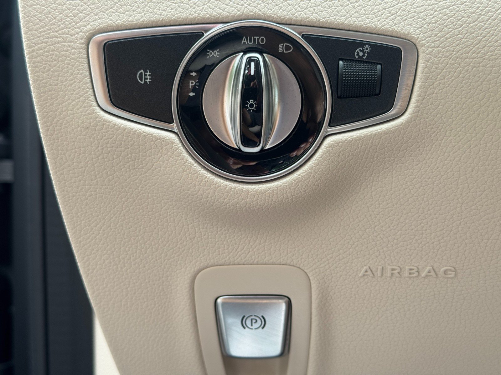 Used 2023 Mercedes-Benz E 450 Coupe image 19