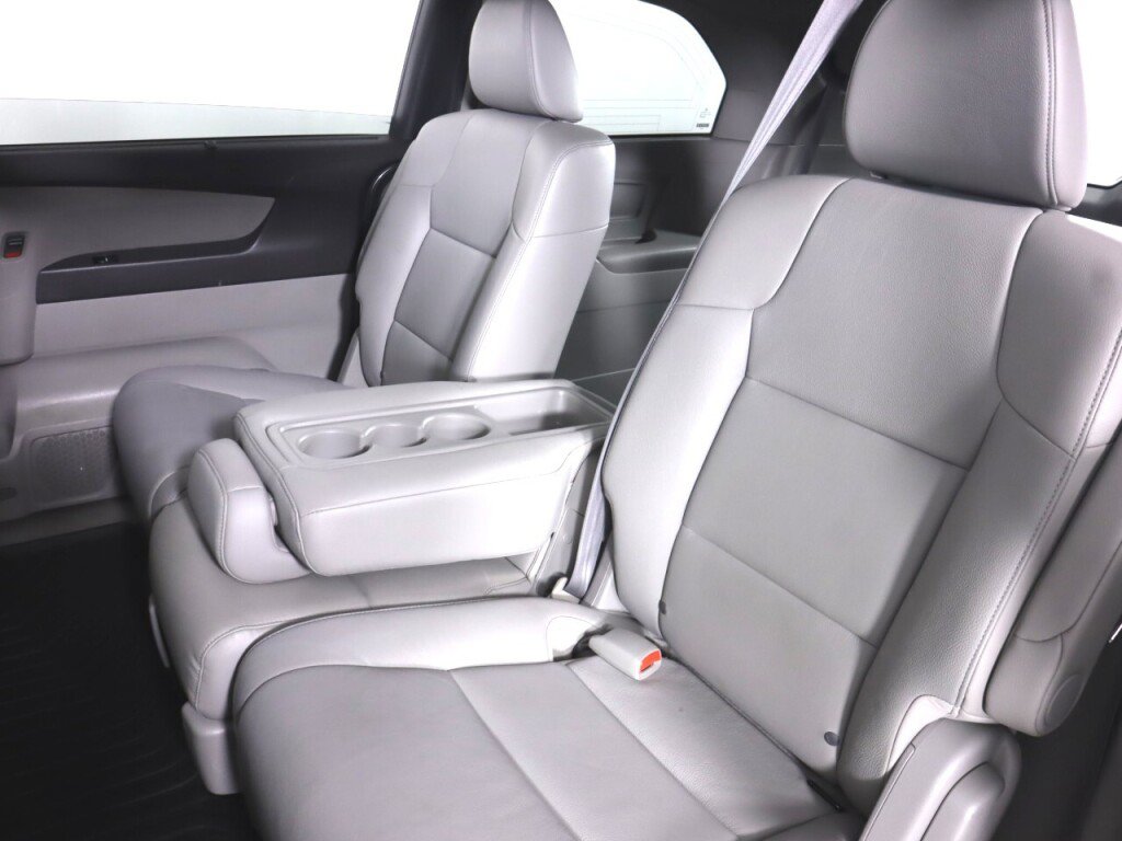 Used 2016 Honda Odyssey EX-L image 37