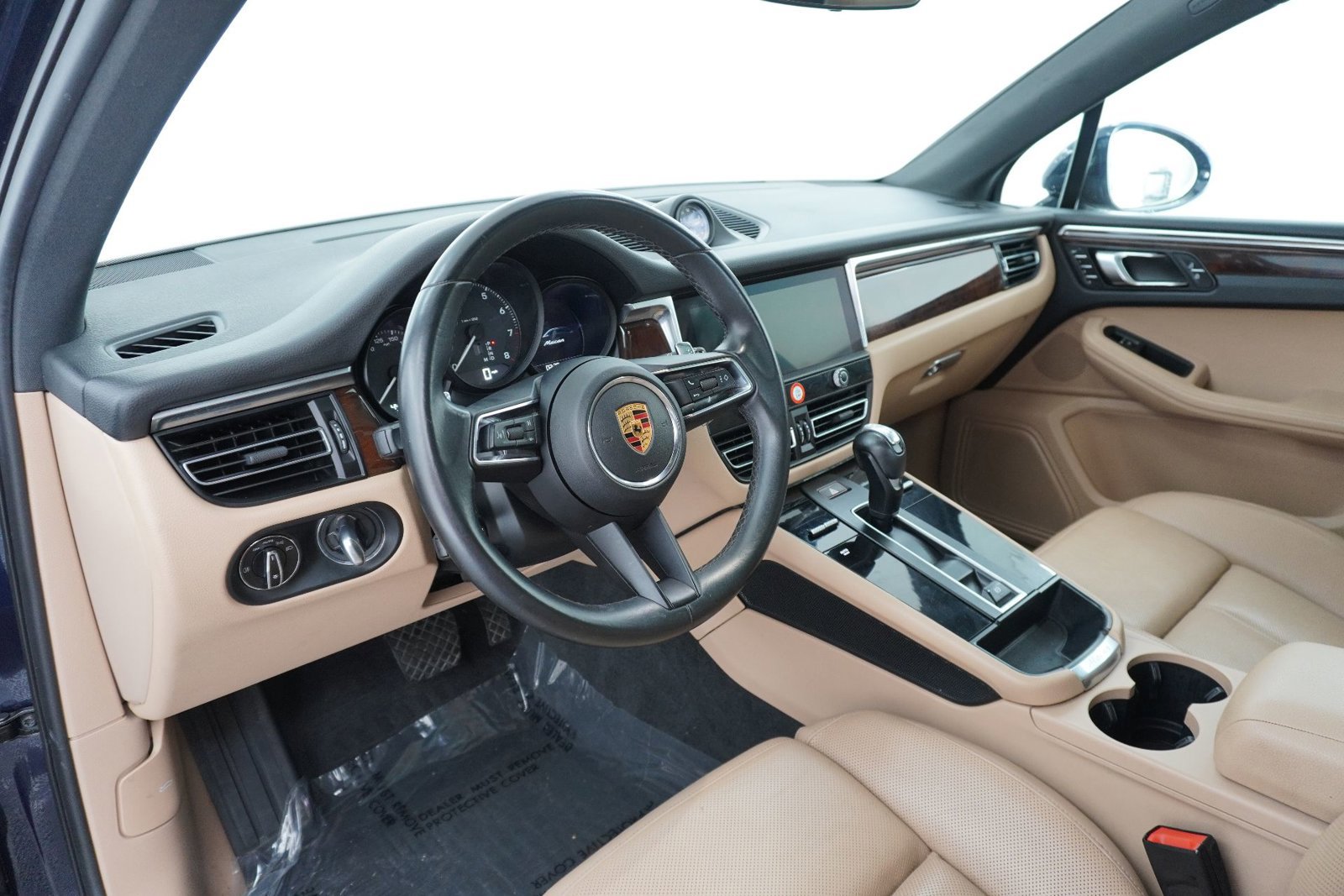 Certified 2023 Porsche Macan Turbo video 3