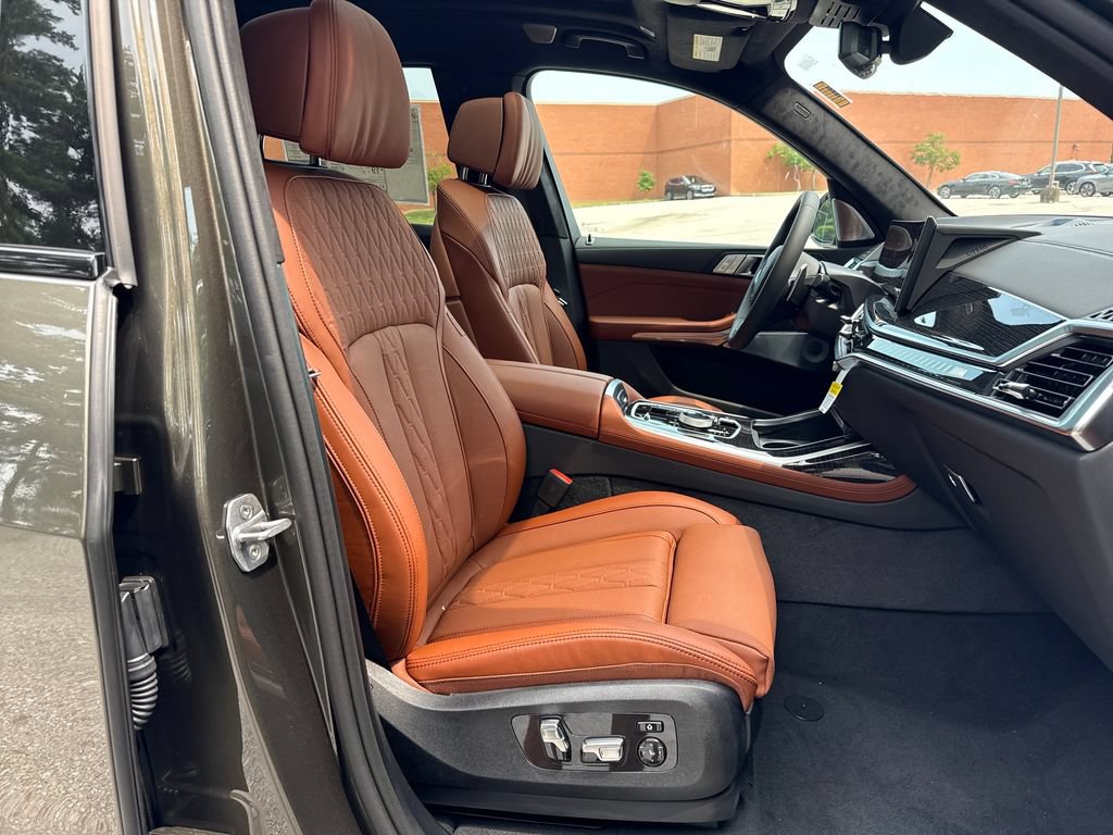 New 2027 BMW X7 M60i AWD/4WD image 26