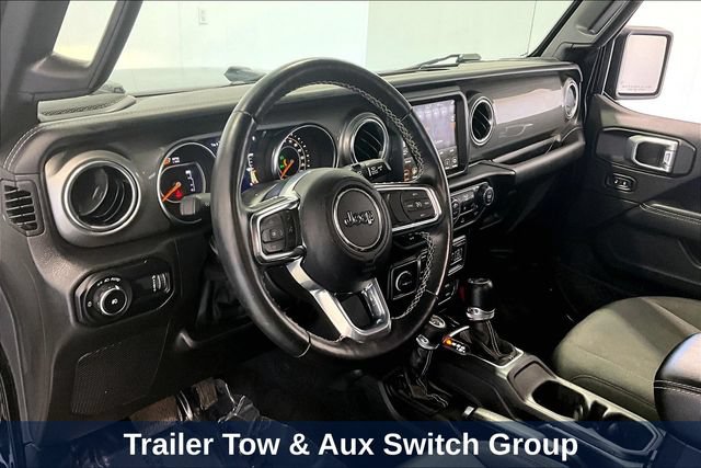 Used 2023 Jeep Wrangler Unlimited Sahara w/ Cold Weather Group AWD/4WD image 23
