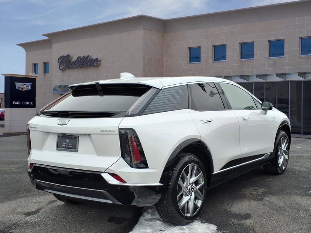 Certified 2025 Cadillac Optiq Luxury 1 w/ LPO, Floor Liner Package image 5