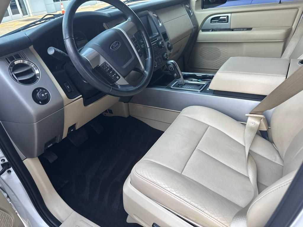 Used 2015 Ford Expedition Limited AWD/4WD image 10