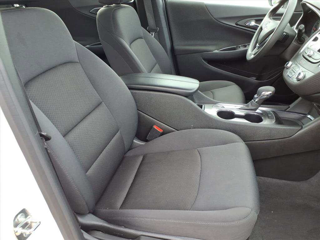 Used 2023 Chevrolet Malibu LT image 17