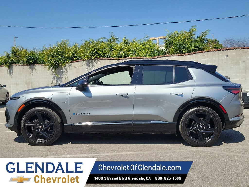 Used 2024 Chevrolet Equinox EV RS FWD image 6